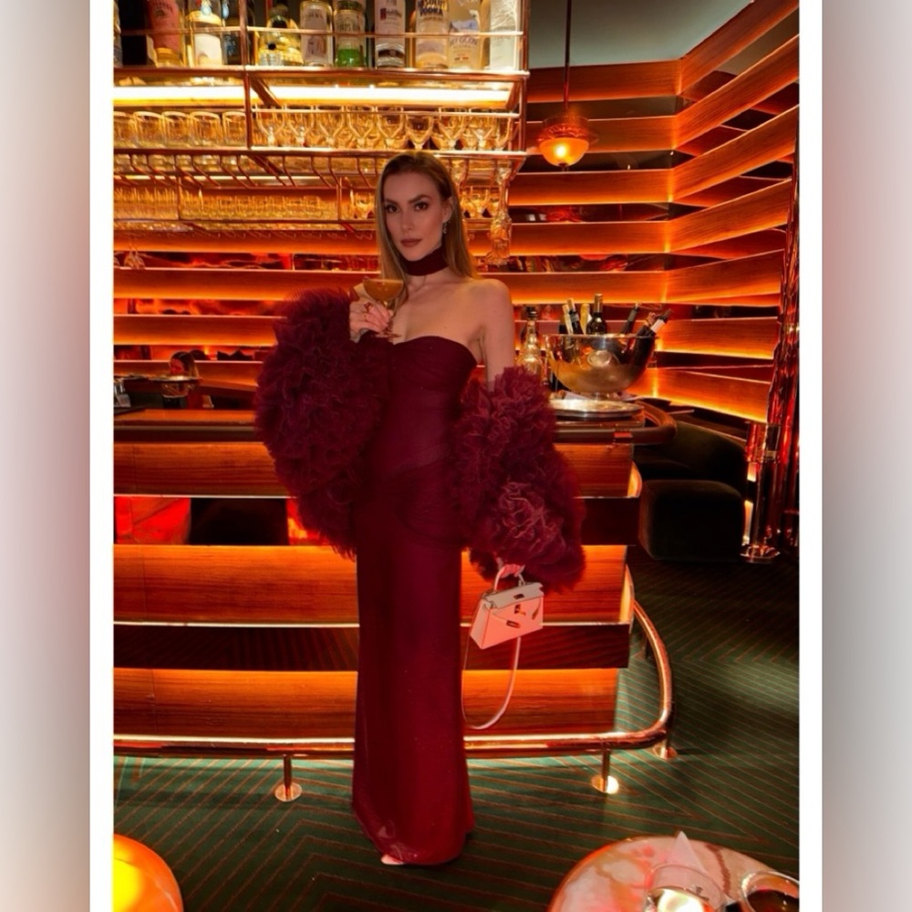 Elegant Burgundy Strapless Evening Dress
